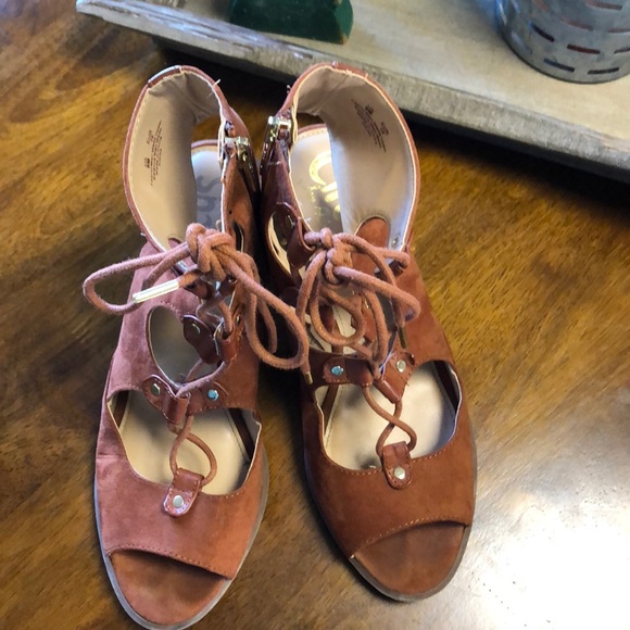 CIRCUS by Sam Edelman Kiera Gladiator Sandal - Picture 5 of 6